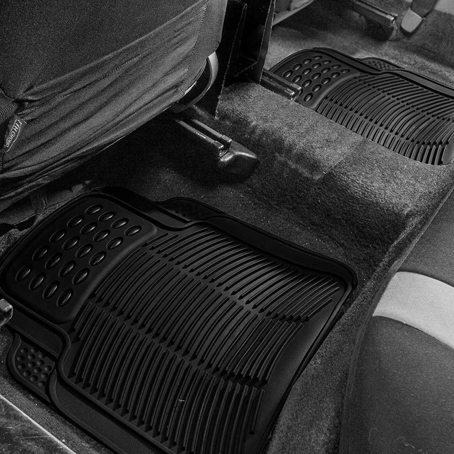 Oshotto Anti Skid Rubber Car Foot Mat for All Cars (Set of 4, Black)
