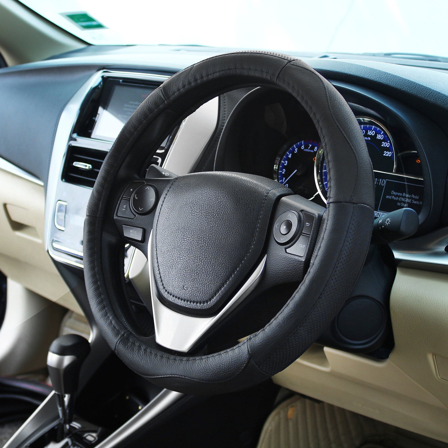 Oshotto SC-005 Leather Car Steering Cover (Black,Medium)