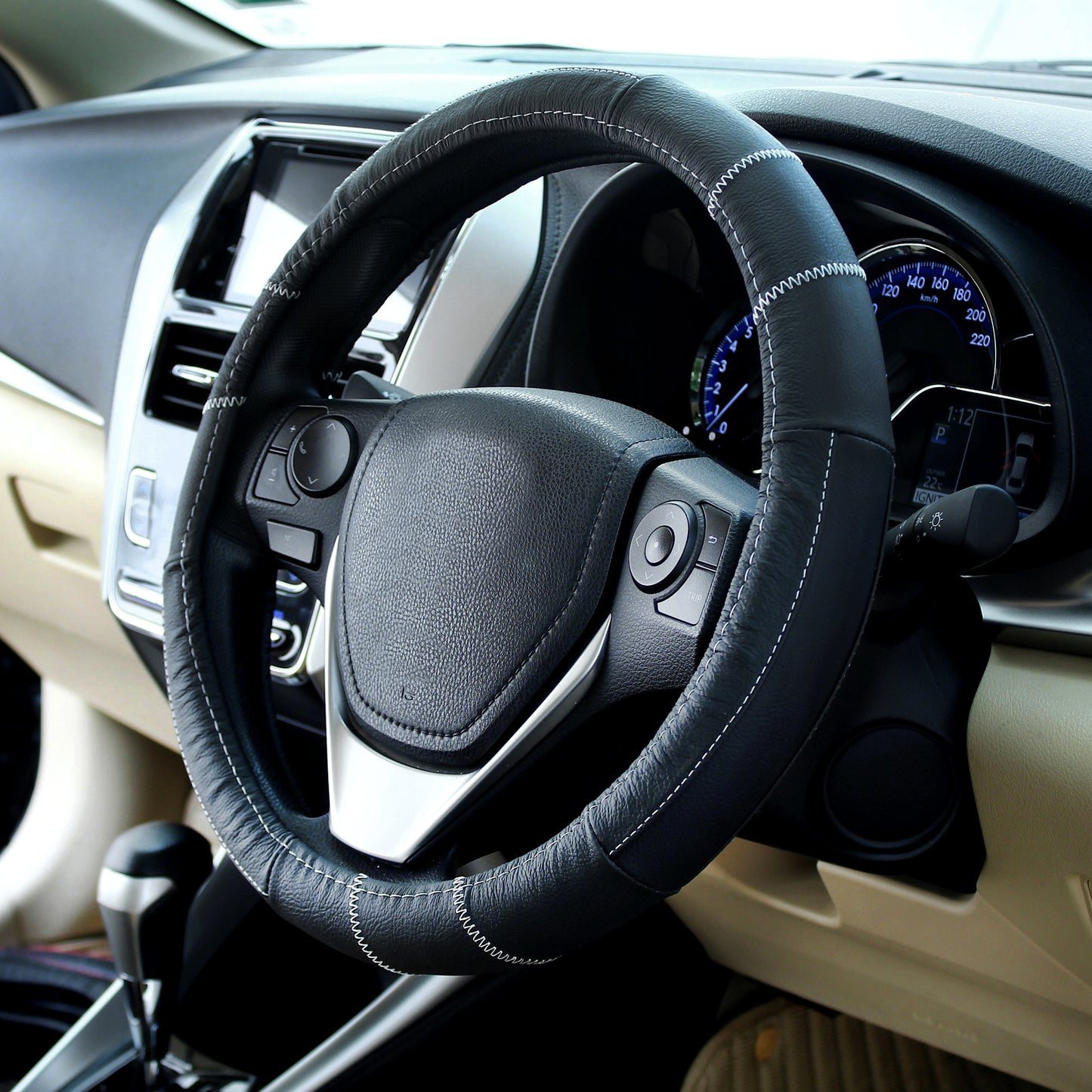 Oshotto SC-006 Leather Car Steering Cover (Black,Medium)
